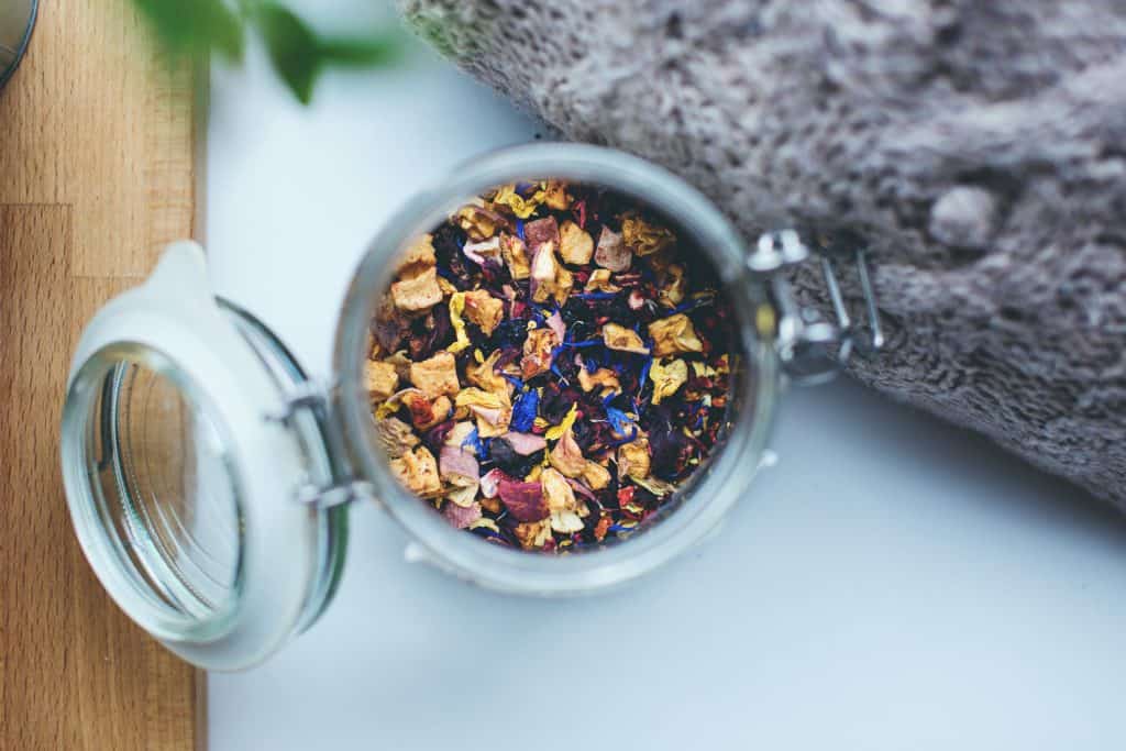jar of tea for moms