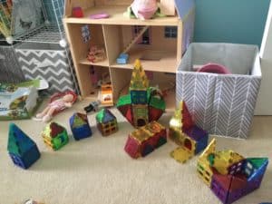 battery free gift ideas for preschoolers, magnet tiles, used to create Daniel Tiger's neighborhood