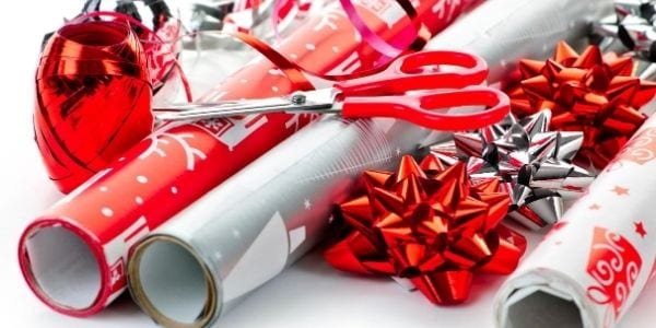 frugal ways to save on Christmas decorations